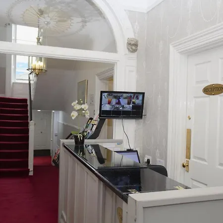 Latchfords Townhouse 3*