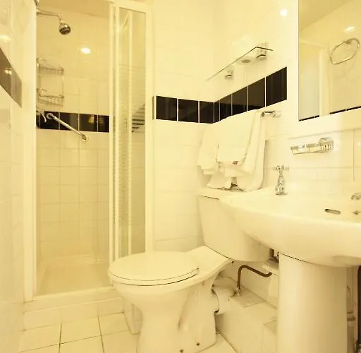 ゲストハウス Latchfords Townhouse 3*