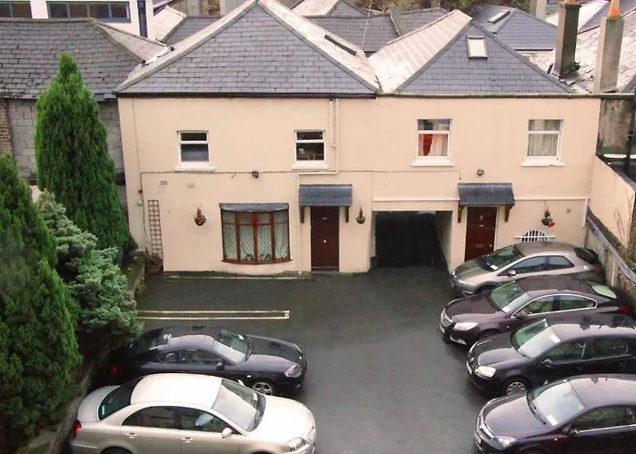 Latchfords Townhouse 3*