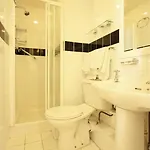 Pensionat Latchfords Townhouse 3*