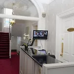 Latchfords Townhouse 3*