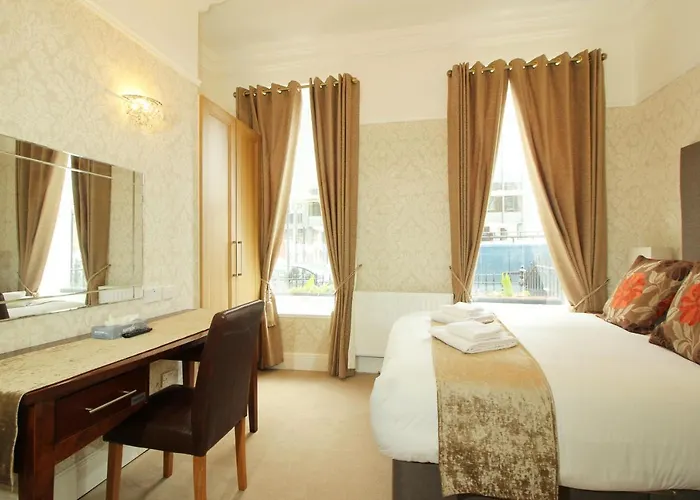 Latchfords Townhouse 3*